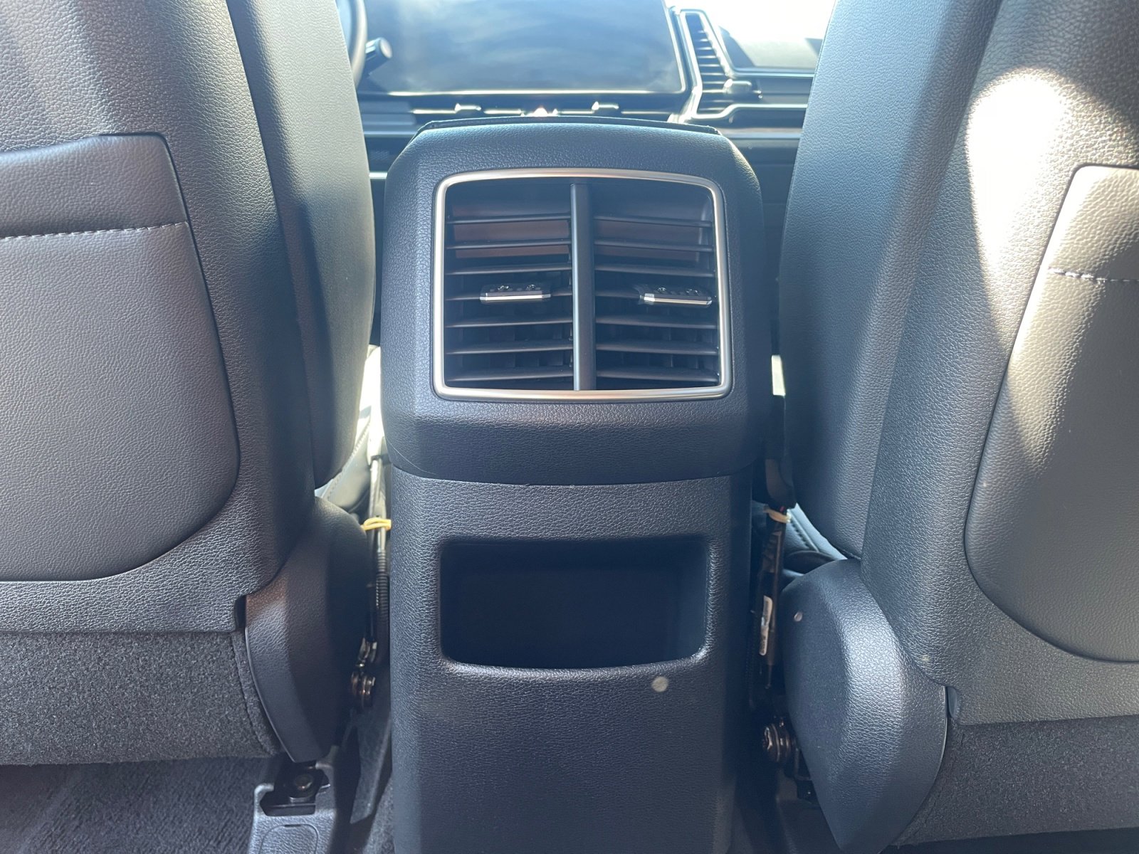 Used 2025 Kia Sportage EX image 22