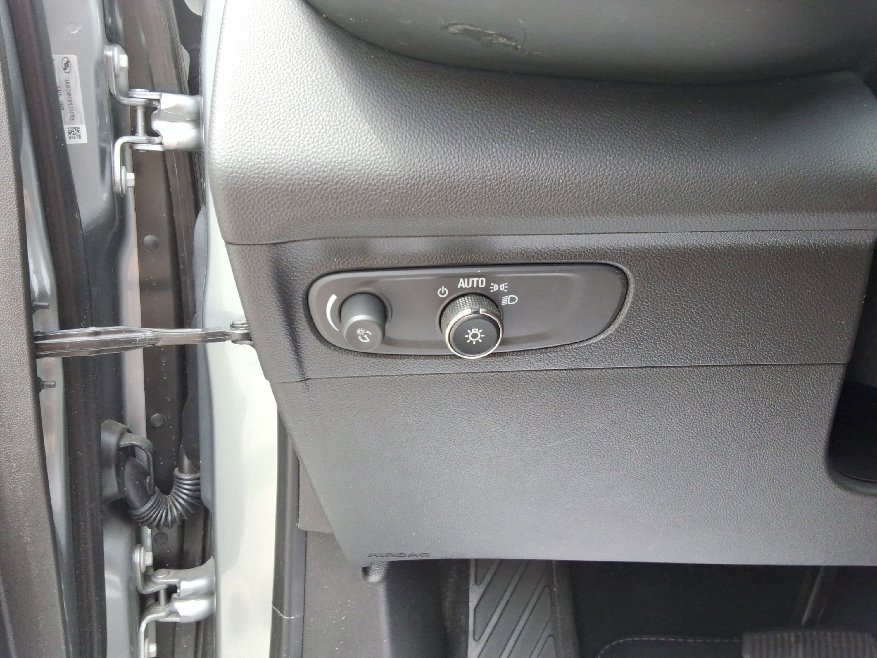 Used 2023 Buick Envision Essence FWD image 20