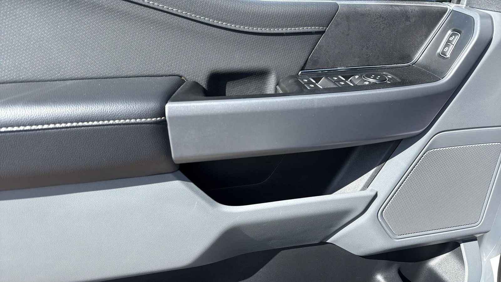 Used 2025 Ford F150 XLT w/ Equipment Group 301A Standard image 12