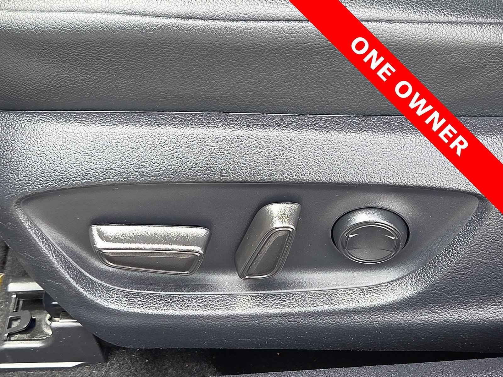 Used 2024 Toyota Camry SE FWD image 14