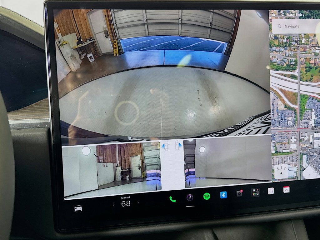 Used 2023 Tesla Model X AWD/4WD image 17