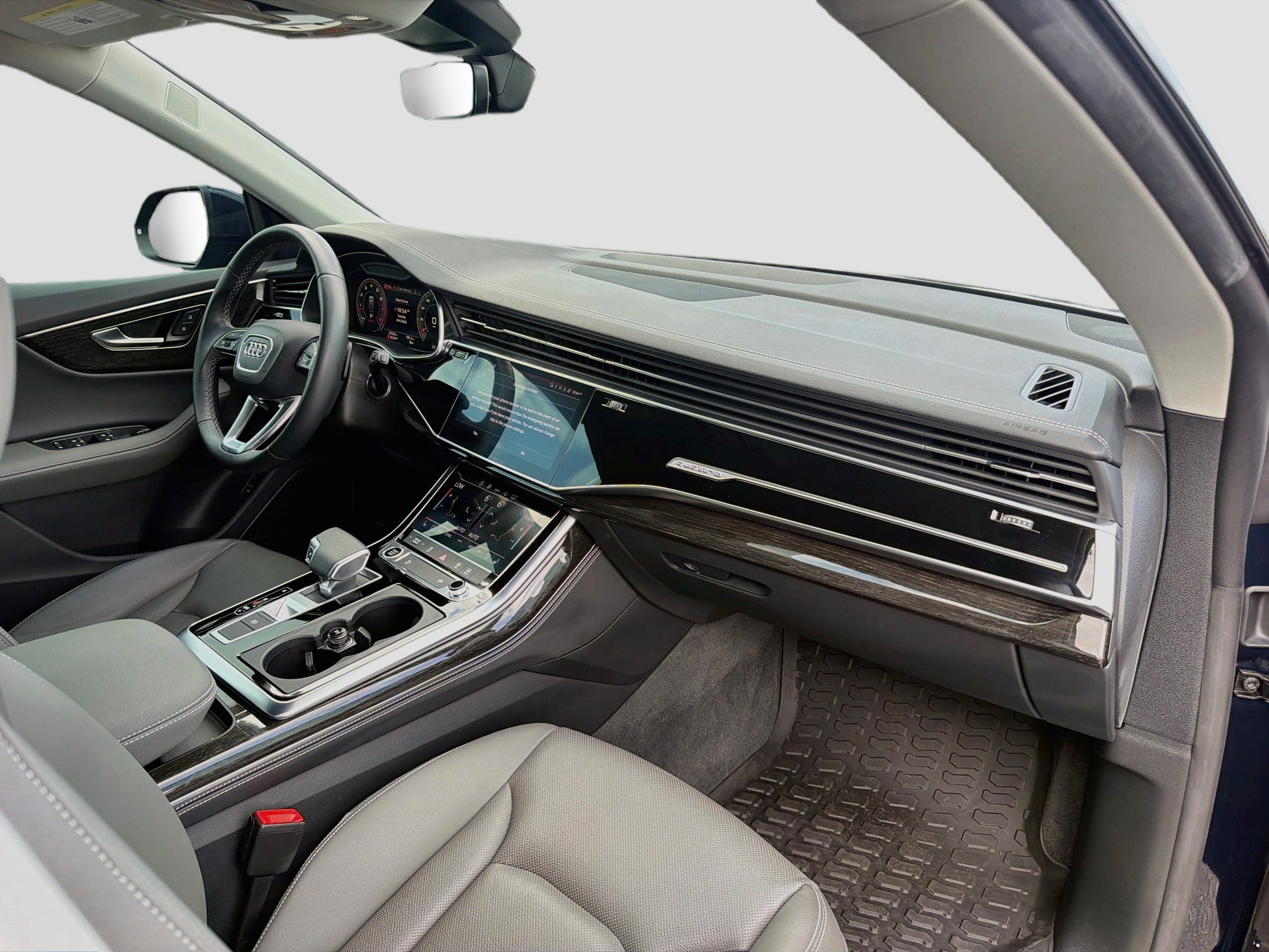 Used 2024 Audi Q8 Premium Plus AWD/4WD image 14