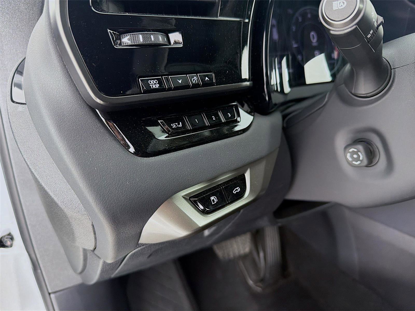 Used 2024 Lexus RX 350 Premium w/ Cold Area Package image 10