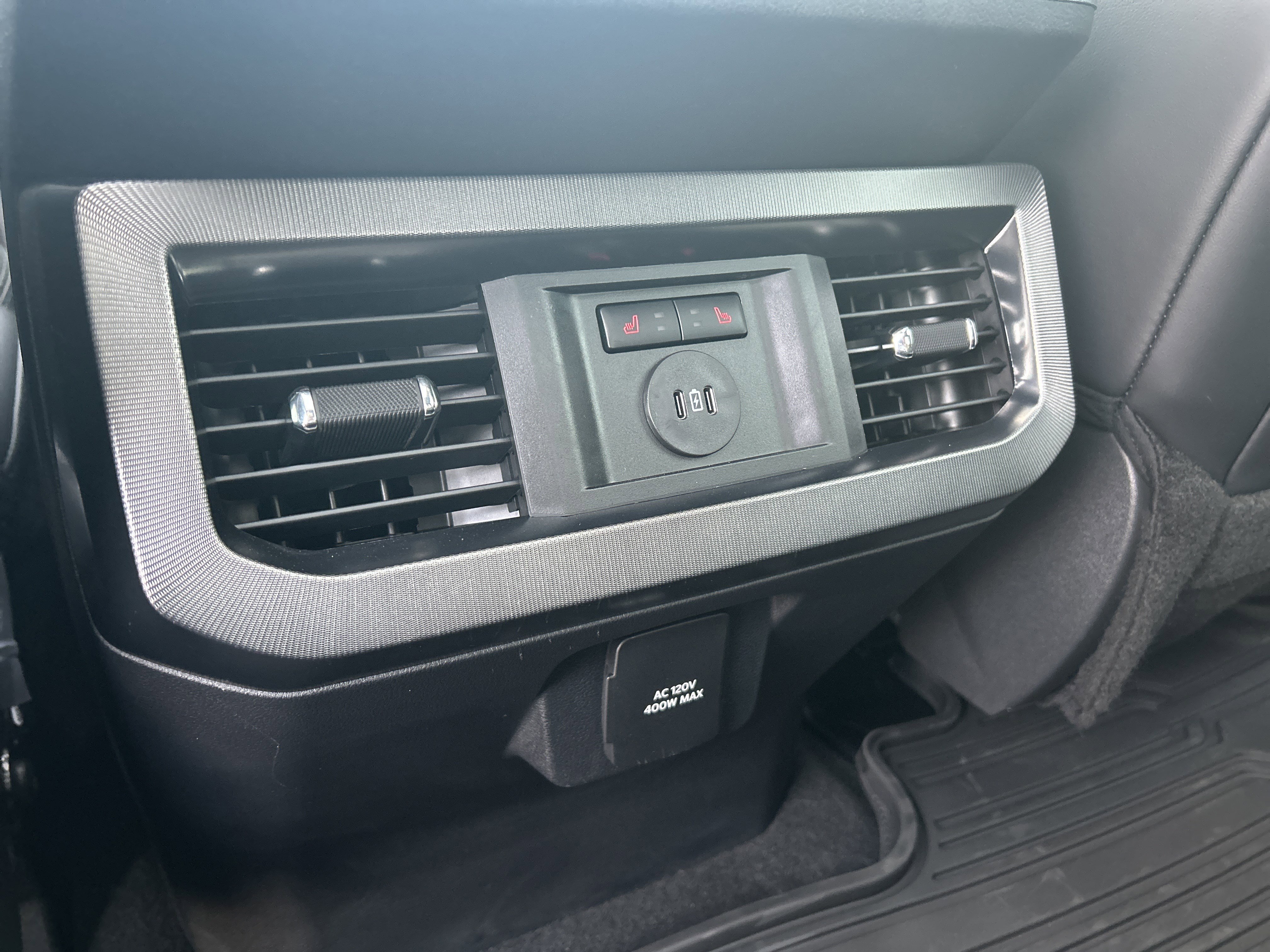 Used 2025 Ford F450 Platinum image 27