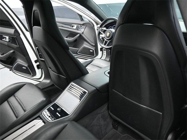 Used 2018 Porsche Panamera 4S image 27