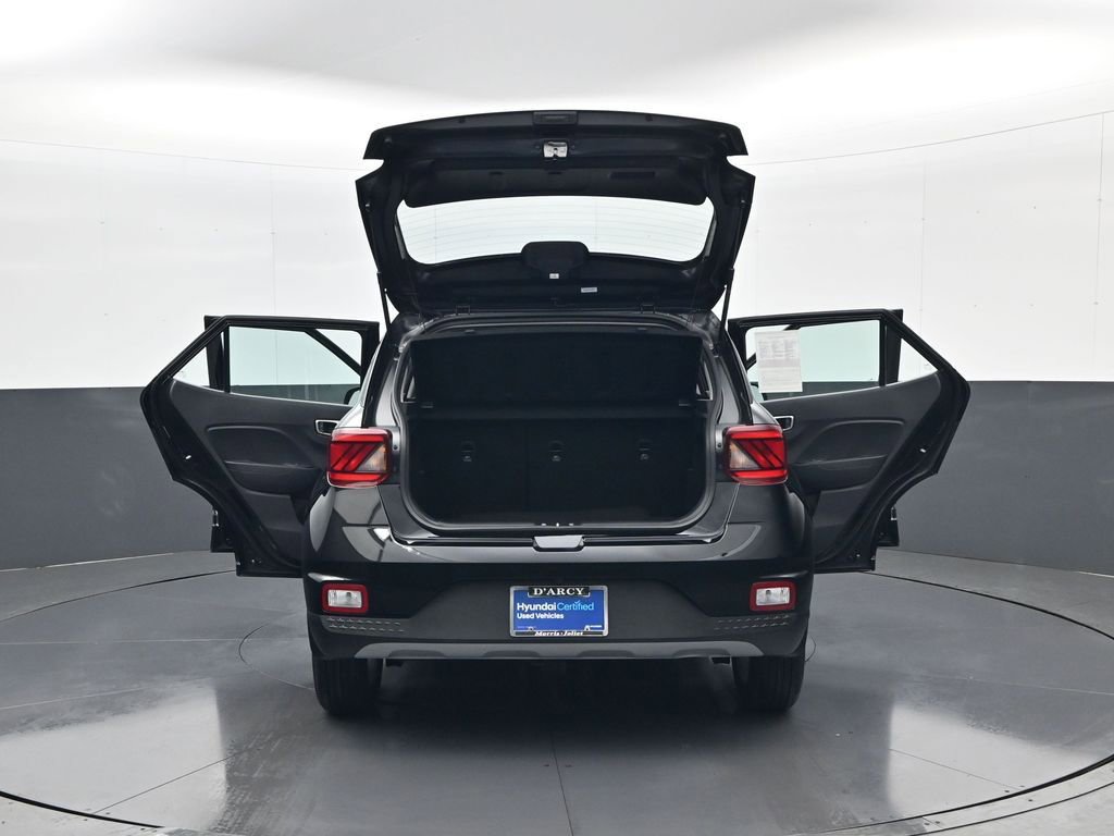 Certified 2026 Hyundai Venue SE image 32