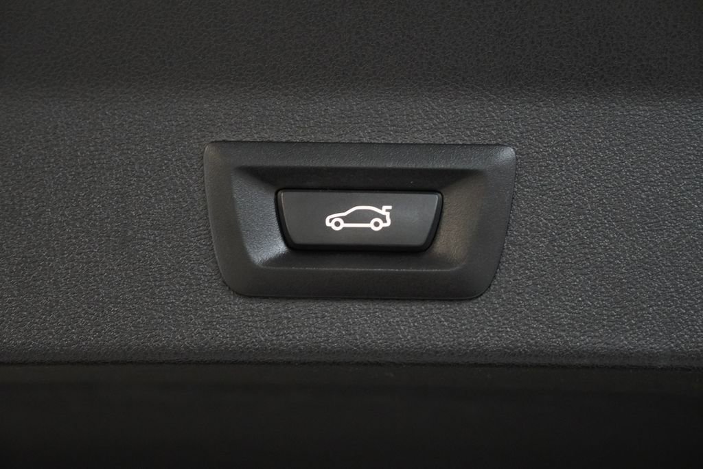 Used 2021 BMW X3 xDrive30i AWD/4WD image 11