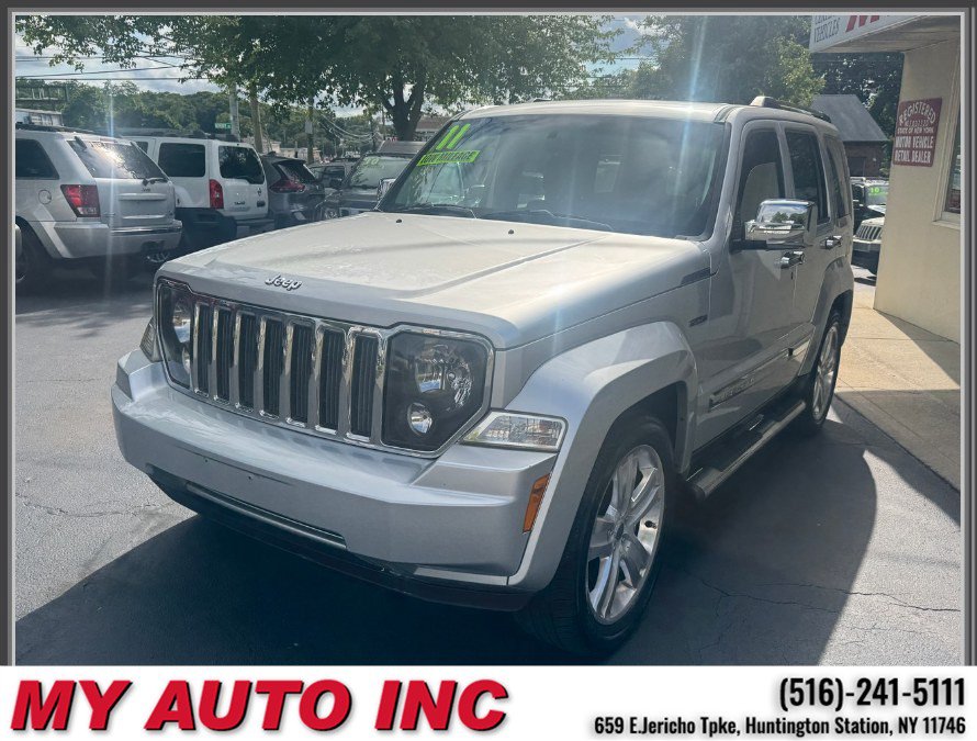 Used 2011 Jeep Liberty Sport AWD/4WD image 8