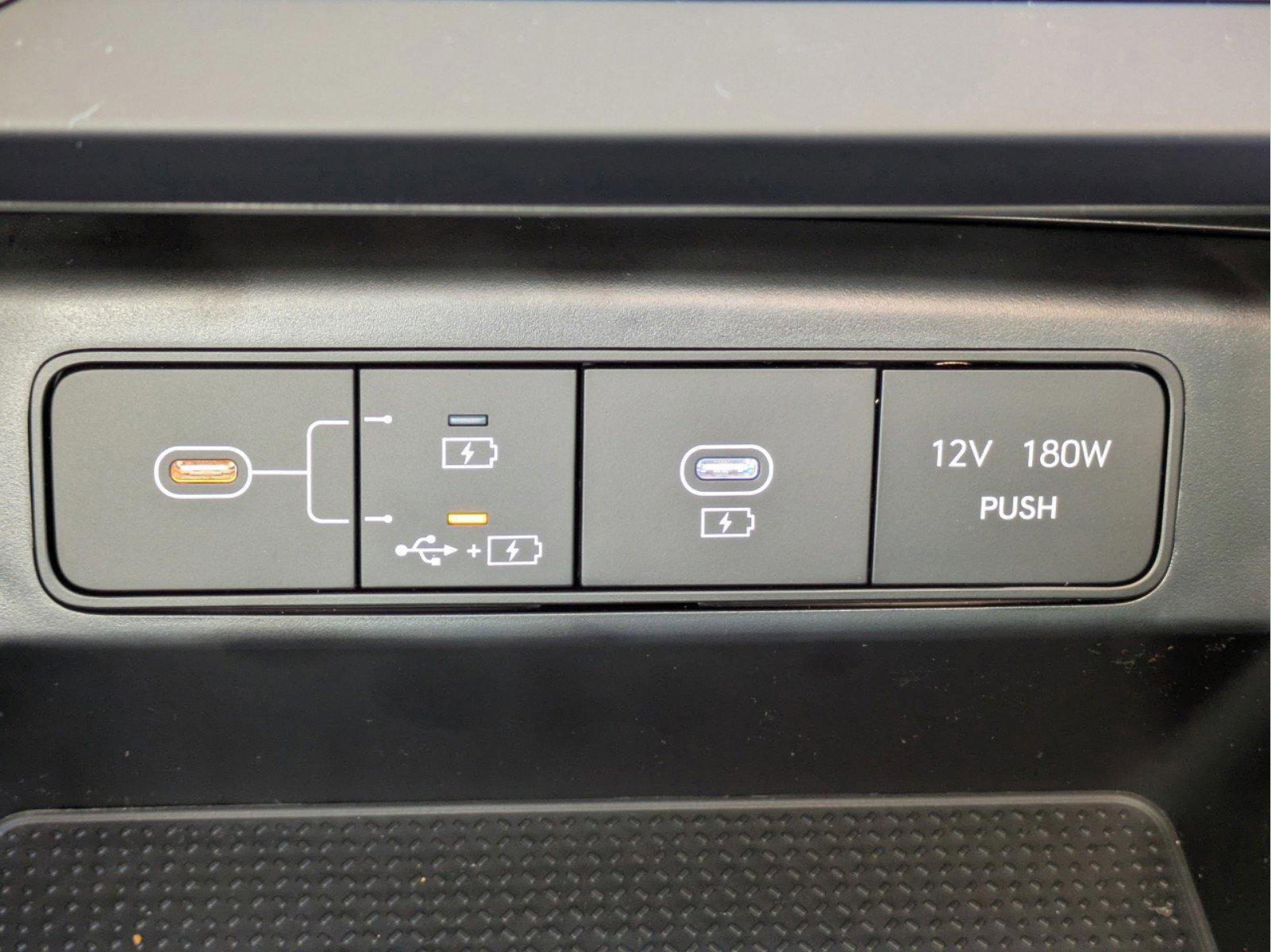 New 2026 Hyundai Tucson SE image 22