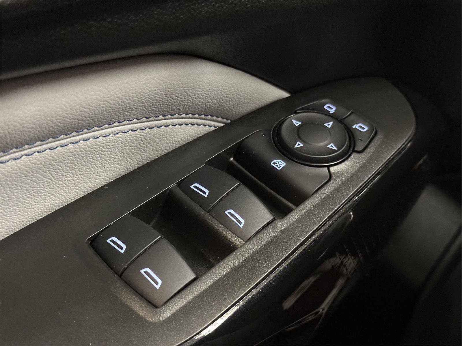 Certified 2024 Chevrolet Trax LT w/ Driver Confidence Package image 36