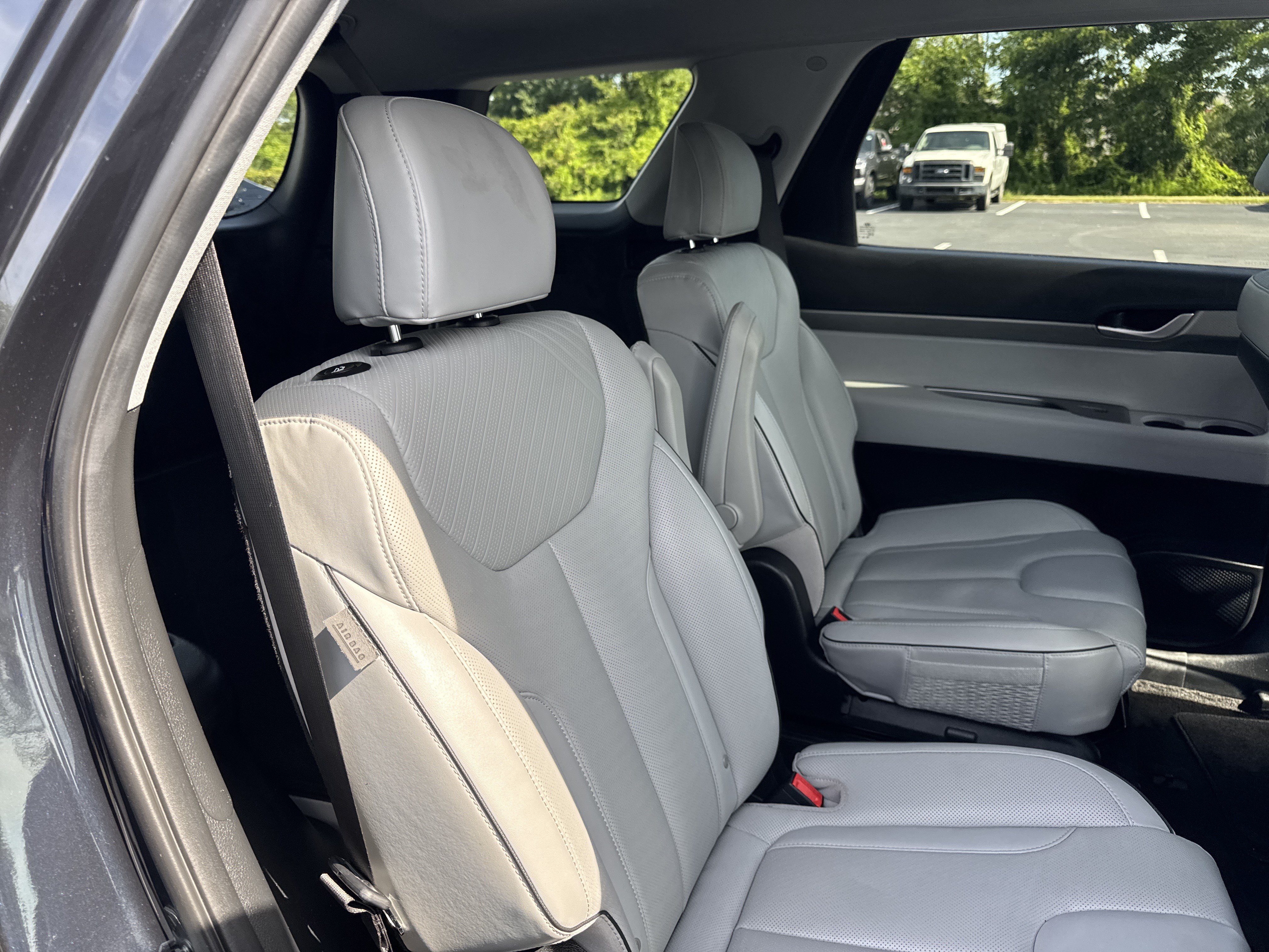 Used 2025 Hyundai Palisade SEL FWD image 30