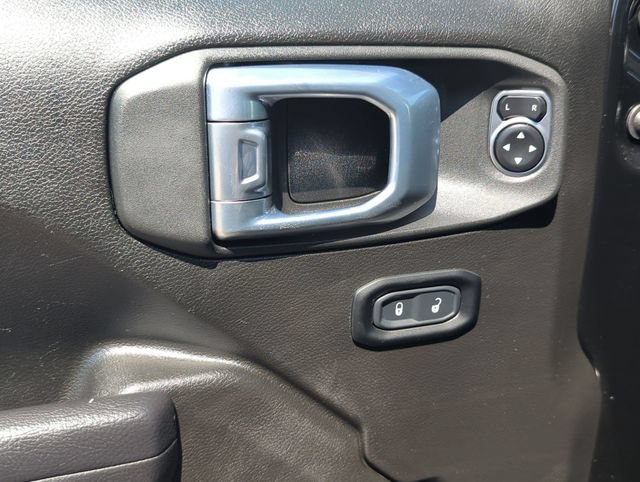 Used 2024 Jeep Gladiator Overland AWD/4WD image 13