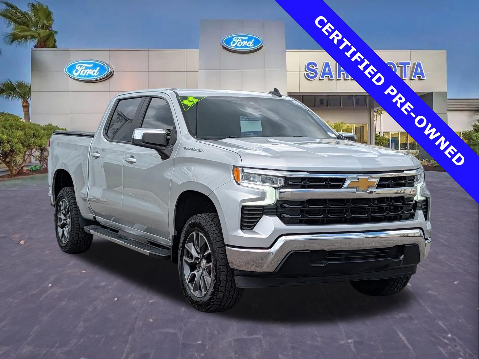 Used 2022 Chevrolet Silverado 1500 LT RWD image 1