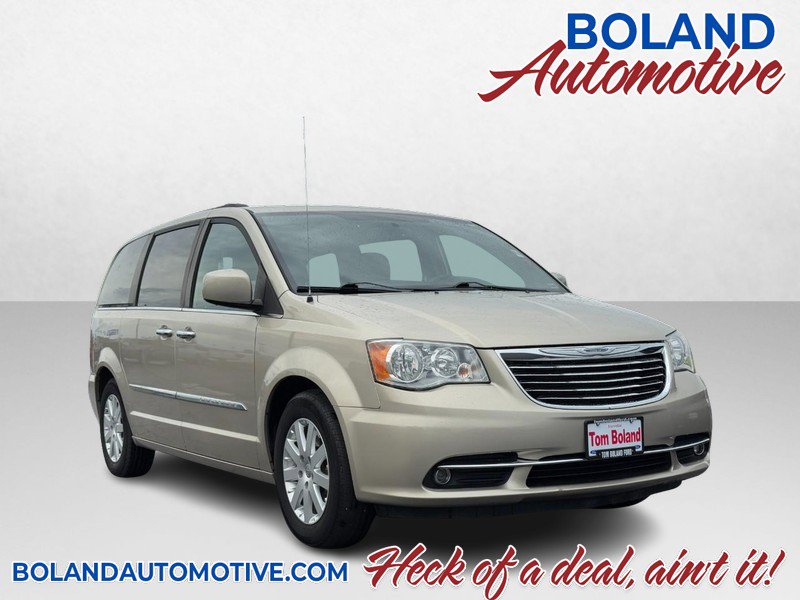 Used 2015 Chrysler Town & Country Touring w/ Driver Convenience Group image 1