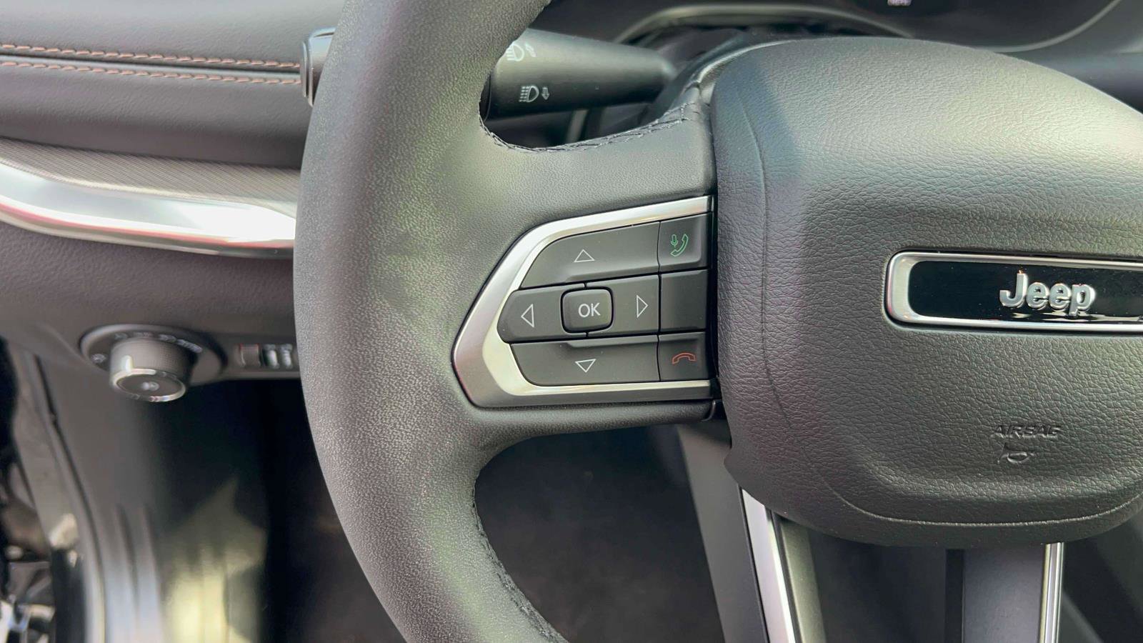 Used 2023 Jeep Compass Limited AWD/4WD image 22