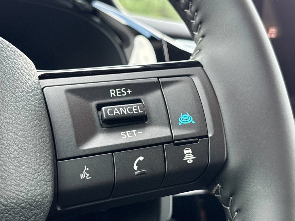 New 2026 Nissan Pathfinder Platinum FWD image 13