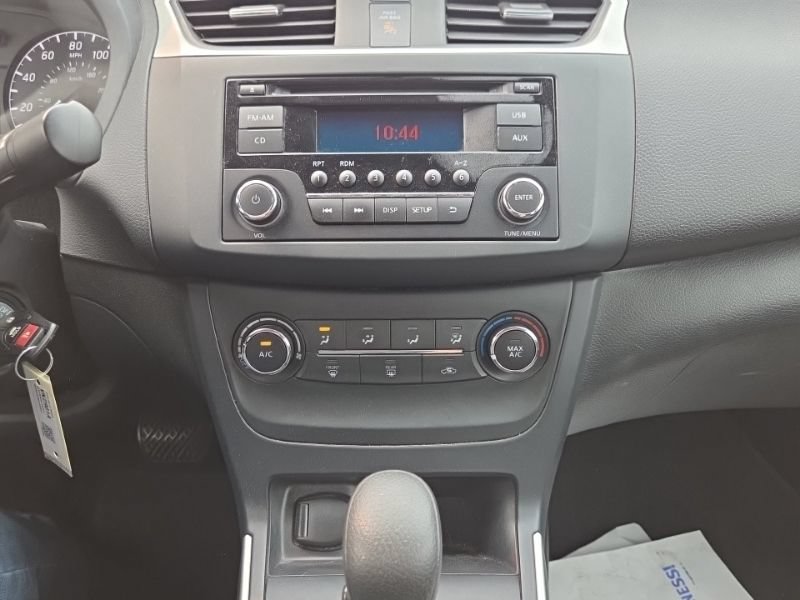 Used 2016 Nissan Sentra S FWD image 13