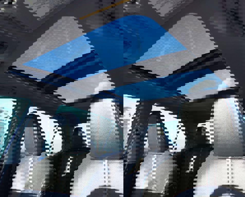 Used 2023 Toyota Camry XSE image 6