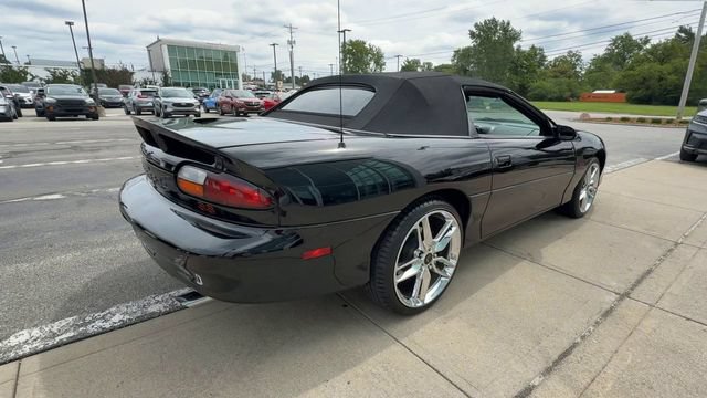 Used 2001 Chevrolet Camaro Z28 w/ SS Performance/Appearance Pkg RWD image 8