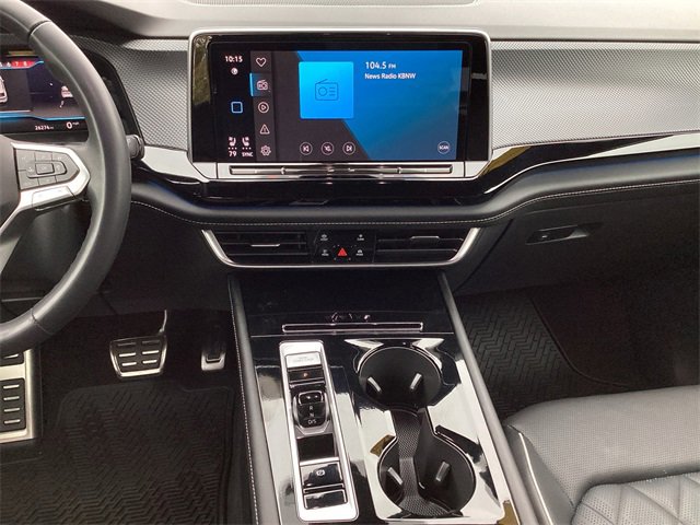 Used 2024 Volkswagen Atlas Cross Sport SEL Premium R-Line image 11