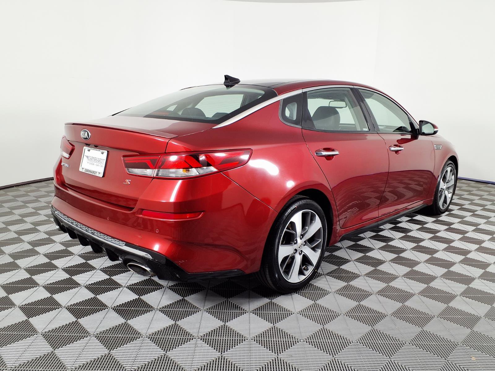 Used 2019 Kia Optima S w/ S Panoramic Sunroof Package FWD image 4