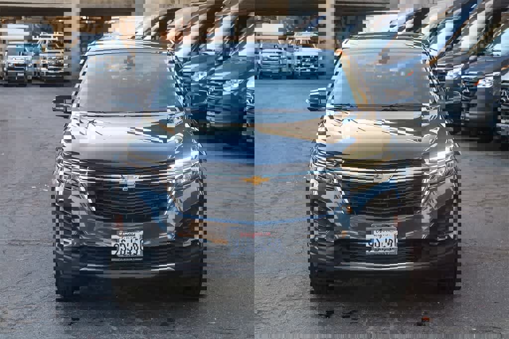 Used 2022 Chevrolet Equinox LT image 2