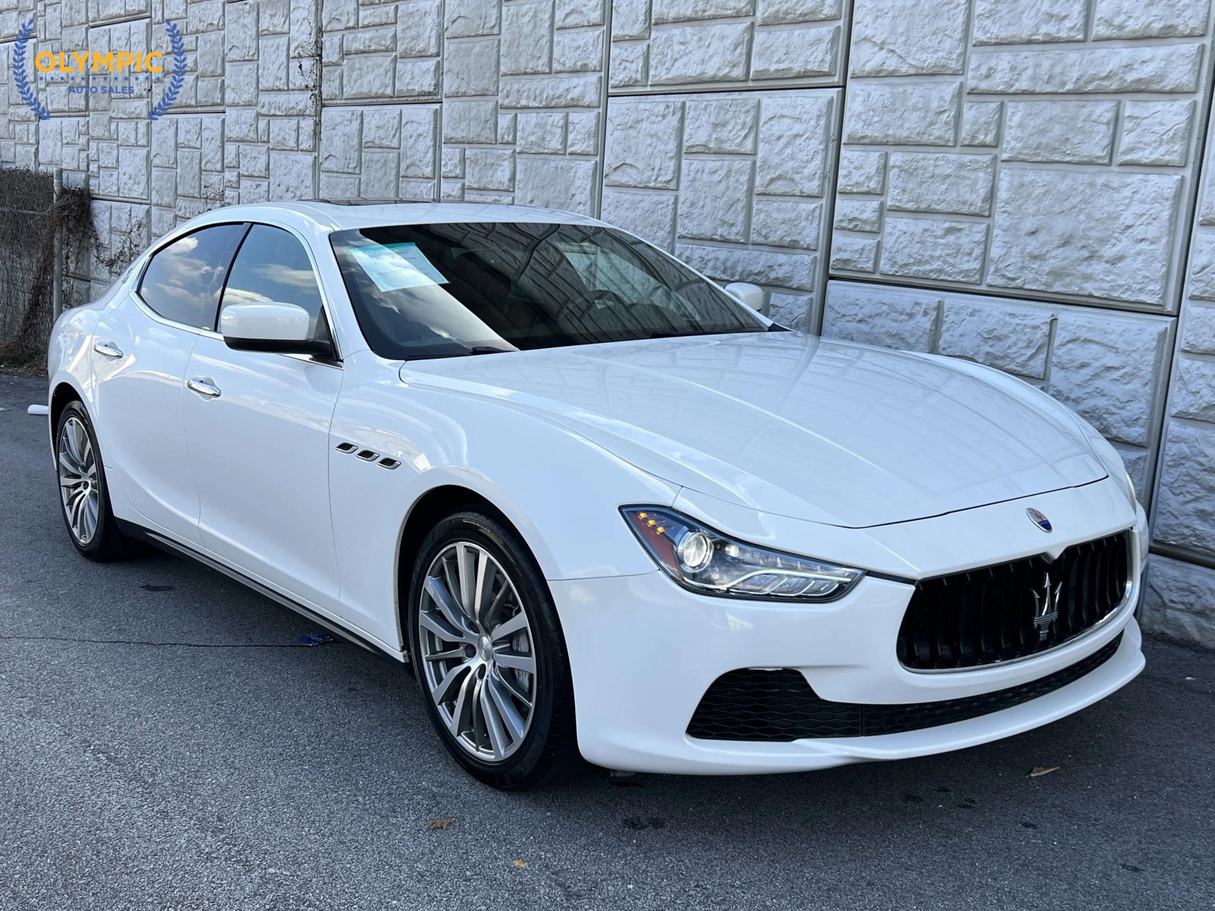 Used 2016 Maserati Ghibli image 3