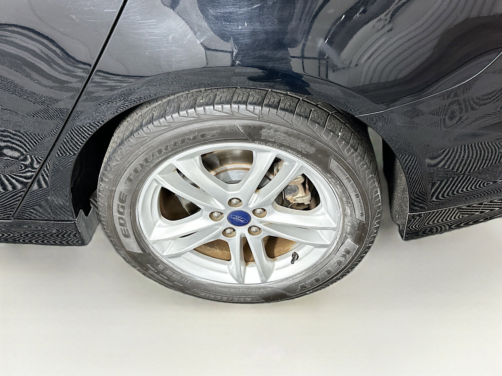 Used 2018 Ford Fusion SE w/ Fusion SE Technology Package FWD image 11