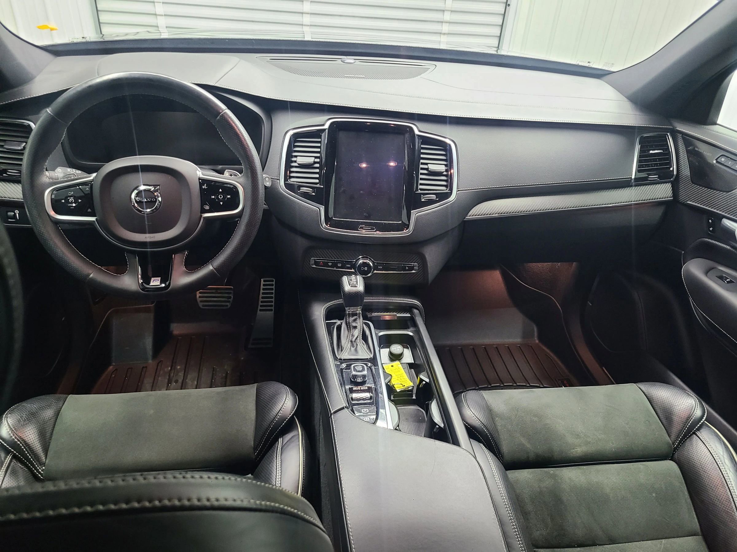Used 2019 Volvo XC90 T5 R-Design w/ Protection Package AWD/4WD image 2