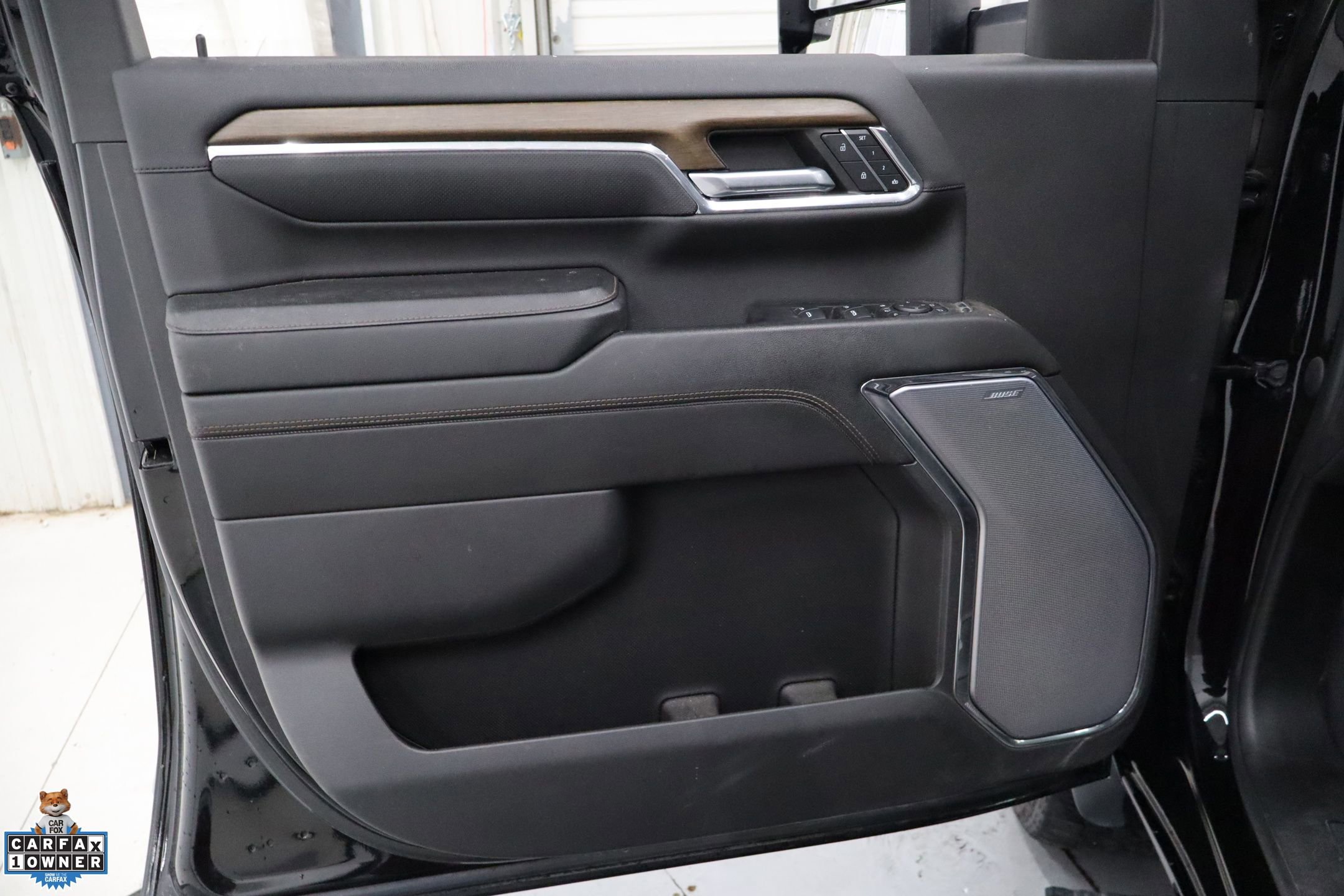 Used 2024 Chevrolet Silverado 2500 High Country w/ High Country Premium Package image 12