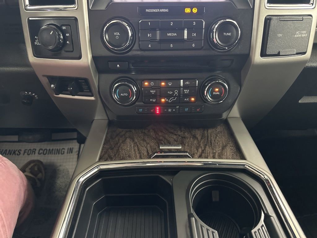 Used 2018 Ford F250 Lariat w/ Lariat Value Package image 44