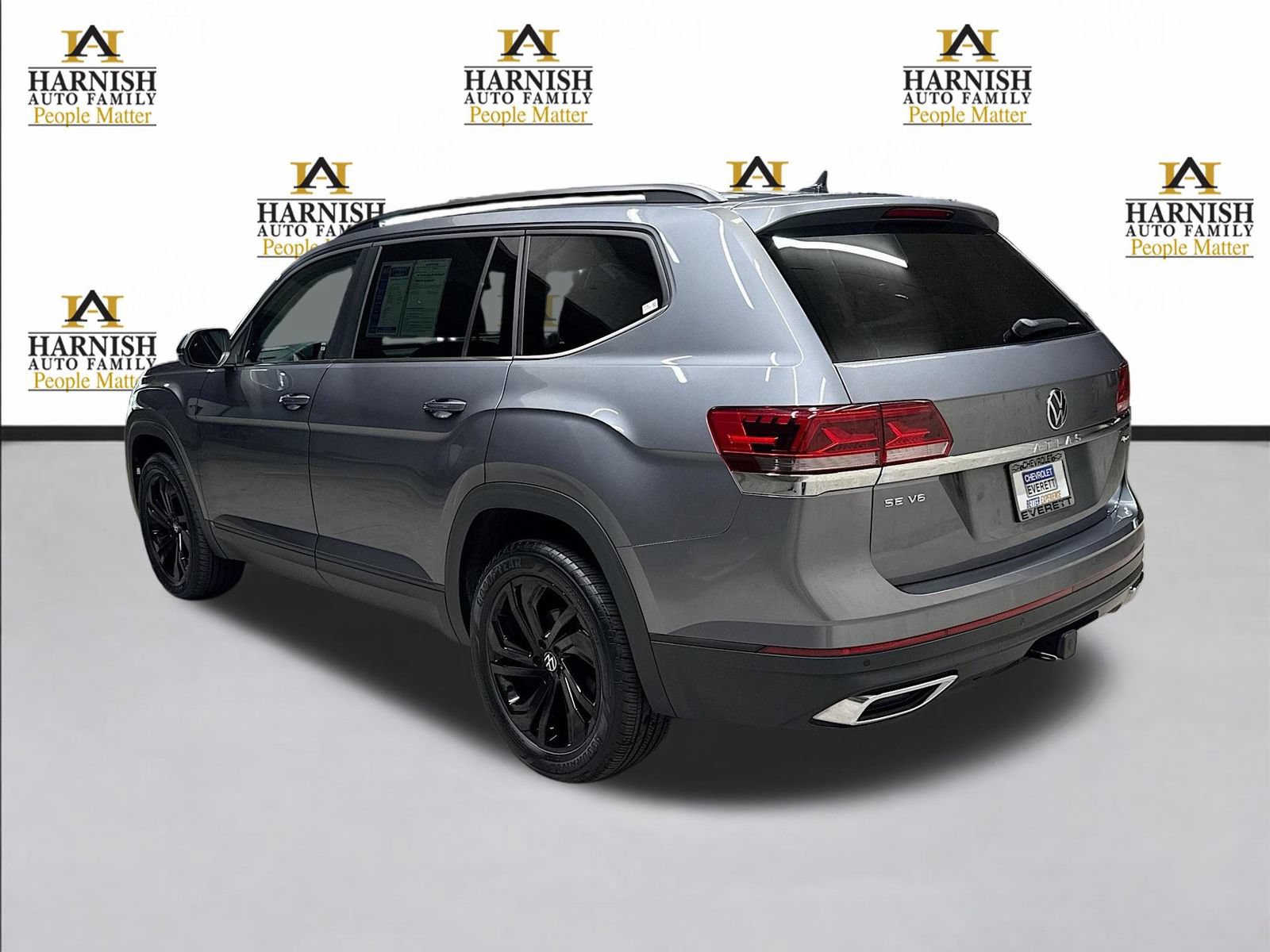 Used 2023 Volkswagen Atlas SE w/ Black Wheel Package AWD/4WD image 9
