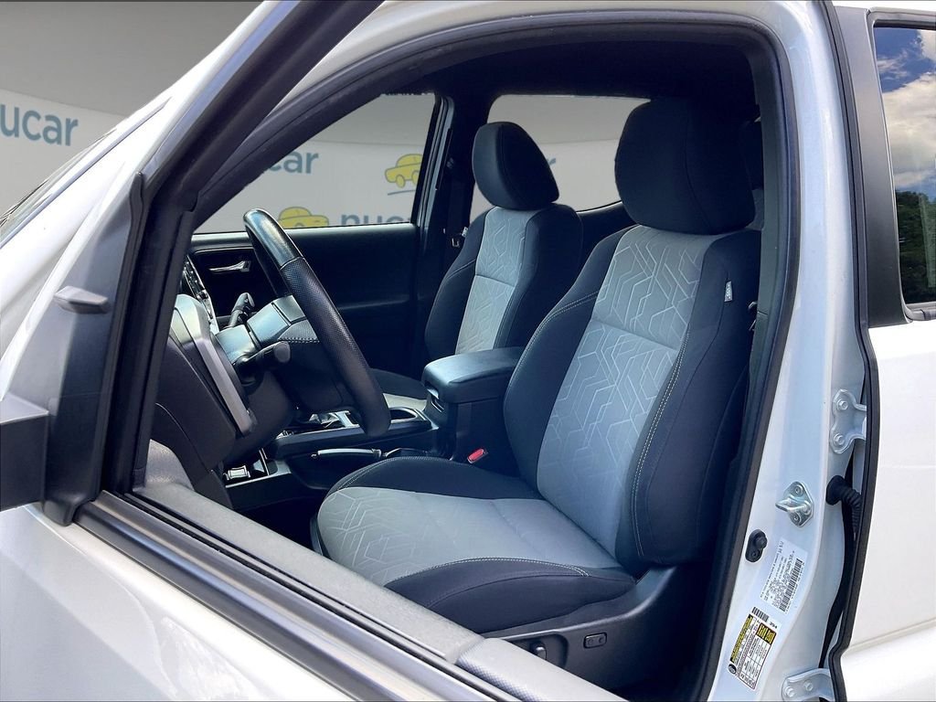 Used 2023 Toyota Tacoma TRD Sport w/ Technology Package AWD/4WD image 10