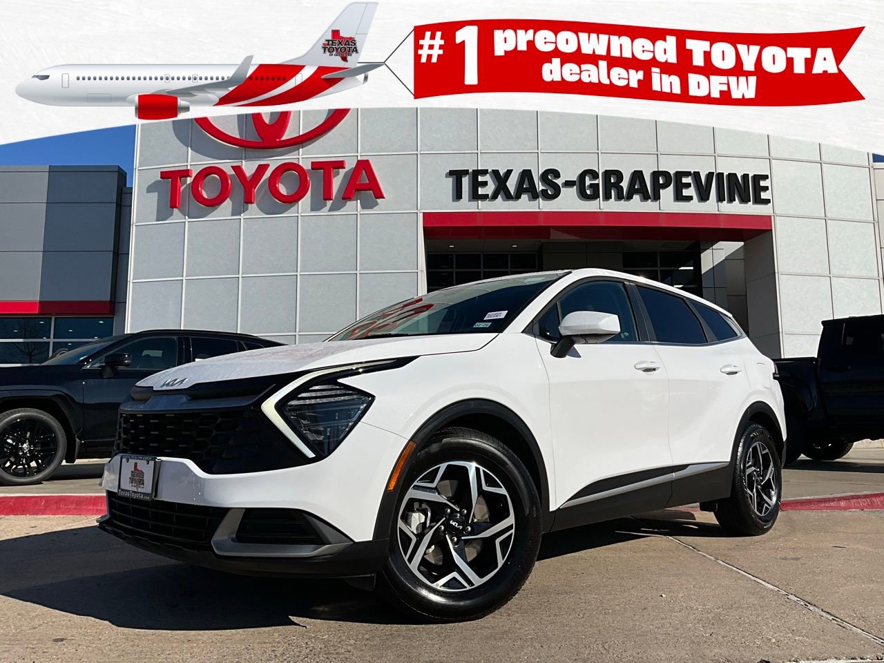 Used 2025 Kia Sportage LX image 1