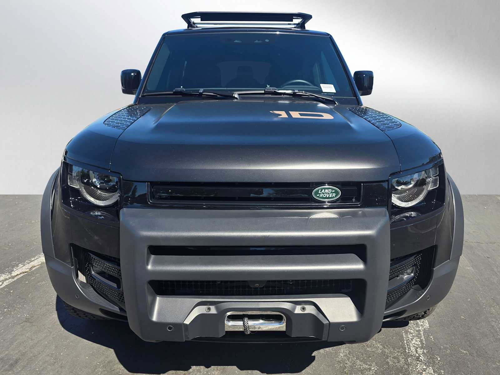 Used 2023 Land Rover Defender 130 SE image 8