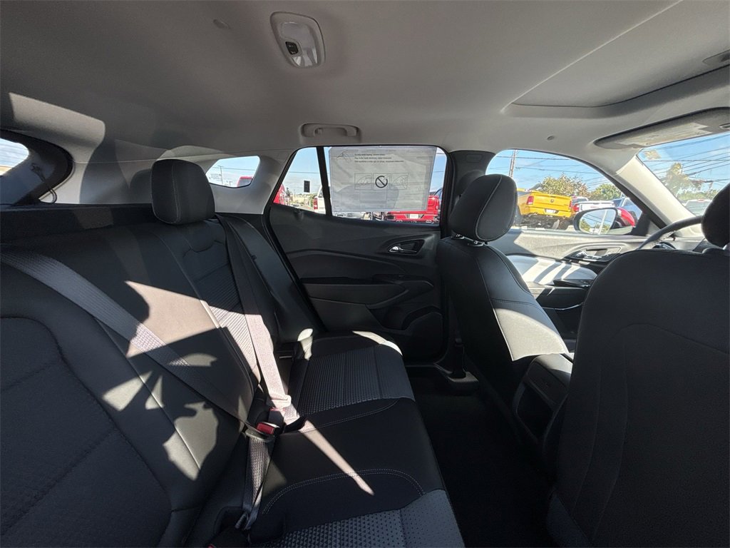New 2026 Chevrolet Trax LT w/ Sunroof Package image 14
