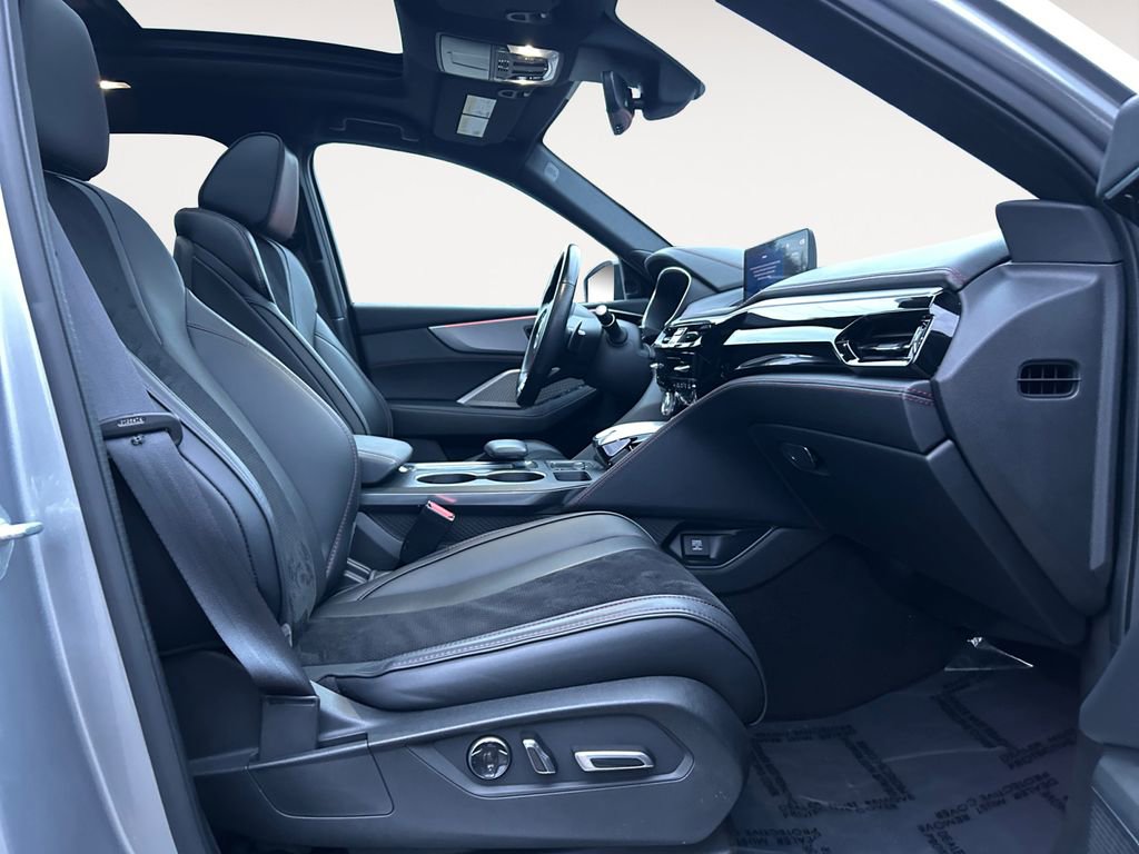 Used 2022 Acura MDX A-Spec image 10