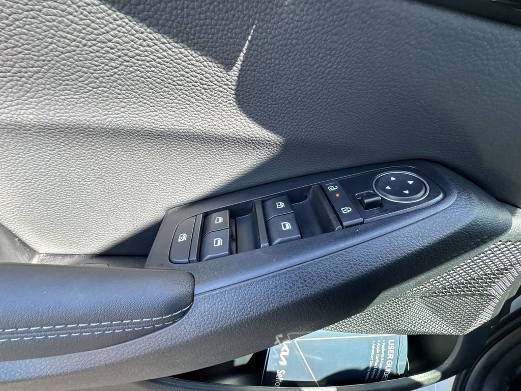 New 2026 Kia Seltos EX FWD image 13