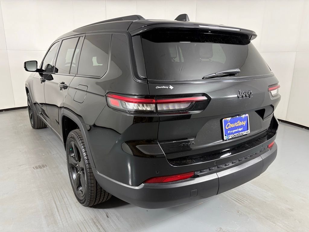 Used 2023 Jeep Grand Cherokee L Laredo AWD/4WD image 6