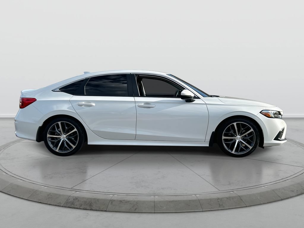 Used 2022 Honda Civic Touring image 9