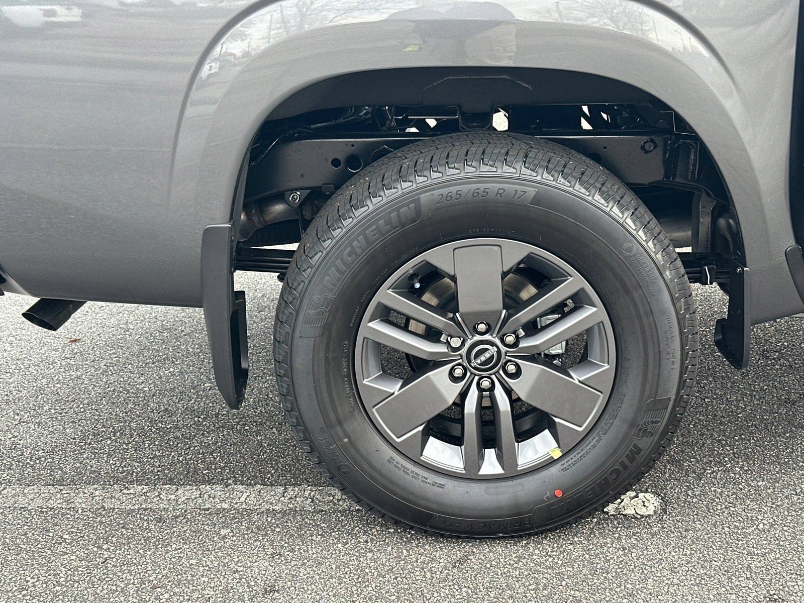 New 2026 Nissan Frontier SV w/ All-Weather Content Package AWD/4WD image 17