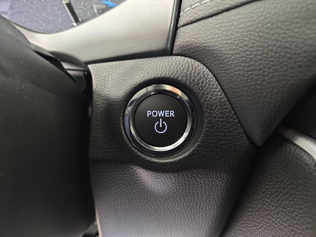 Used 2025 Toyota RAV4 XLE Premium image 24