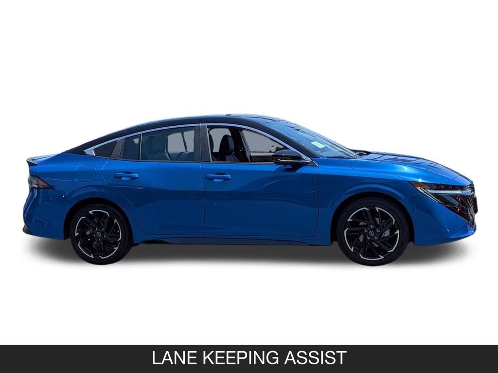 New 2026 Nissan Sentra SR w/ SR Premium Package FWD image 6