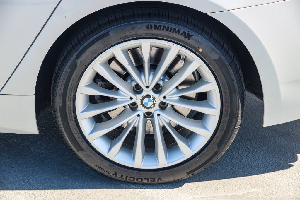Used 2021 BMW 540i RWD image 11