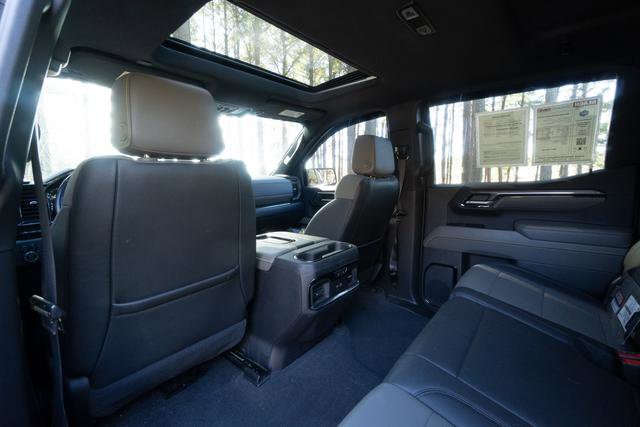 Used 2022 Chevrolet Silverado 1500 ZR2 w/ Technology Package image 29