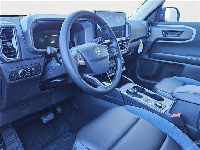 New 2025 Ford Bronco Sport Outer Banks image 3