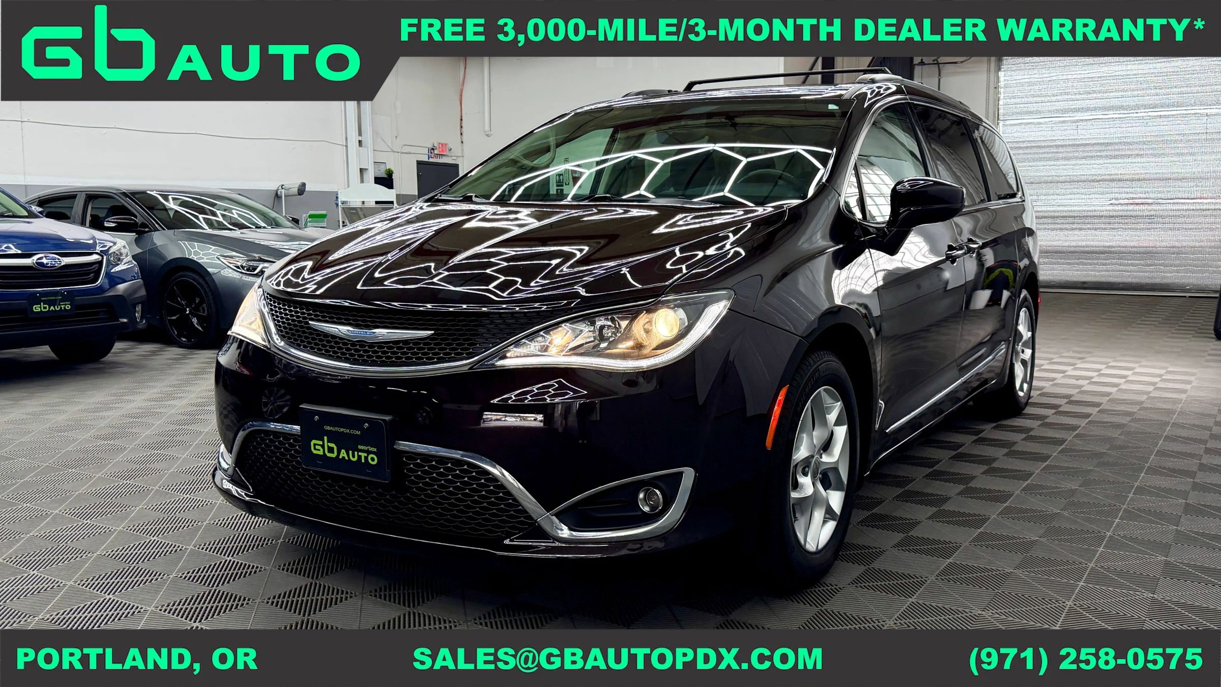 Used 2017 Chrysler Pacifica Touring-L image 1