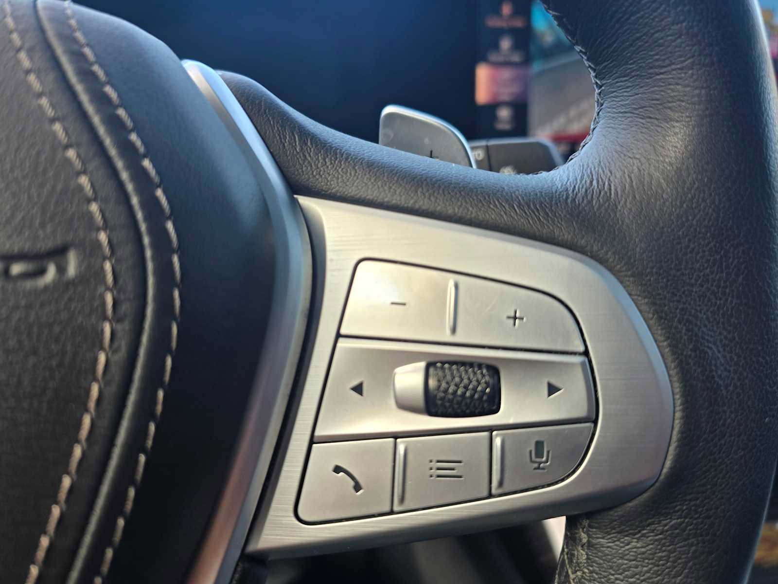 Used 2024 BMW X7 xDrive40i image 34