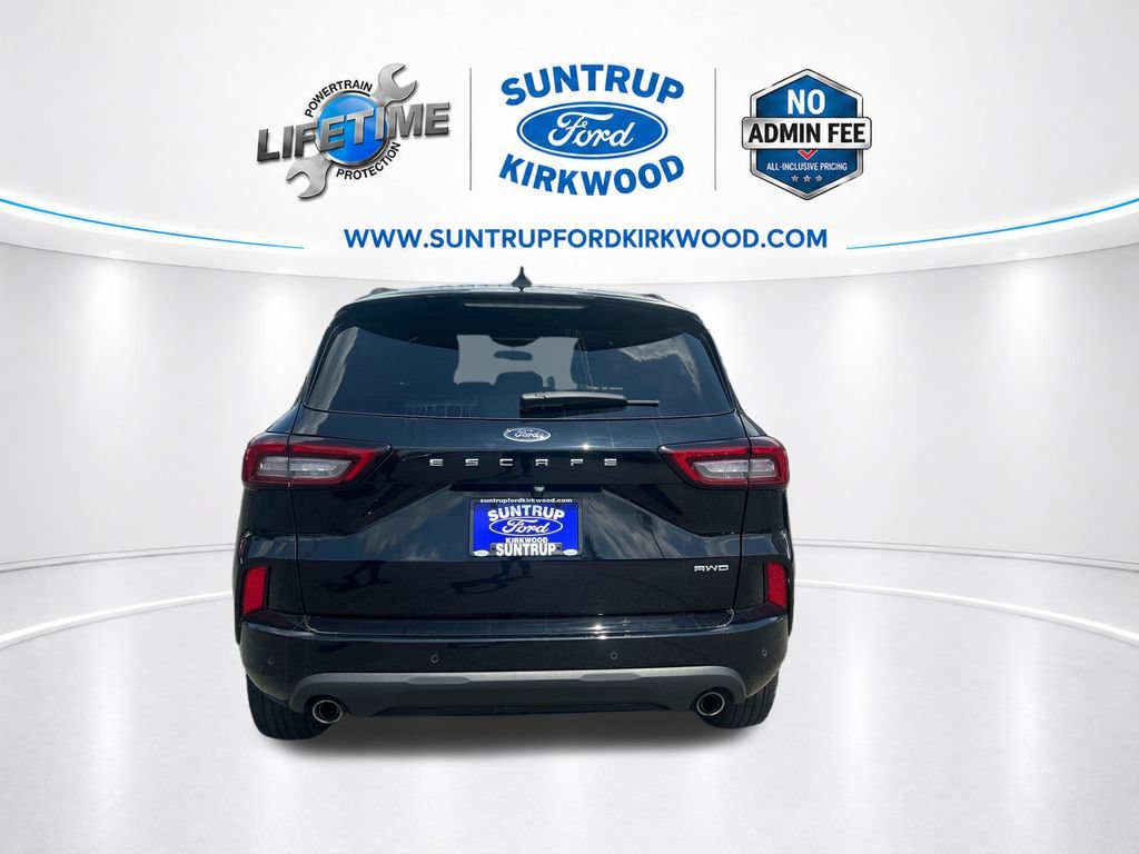 Used 2024 Ford Escape ST-Line w/ Tech Pack #1 AWD/4WD image 4