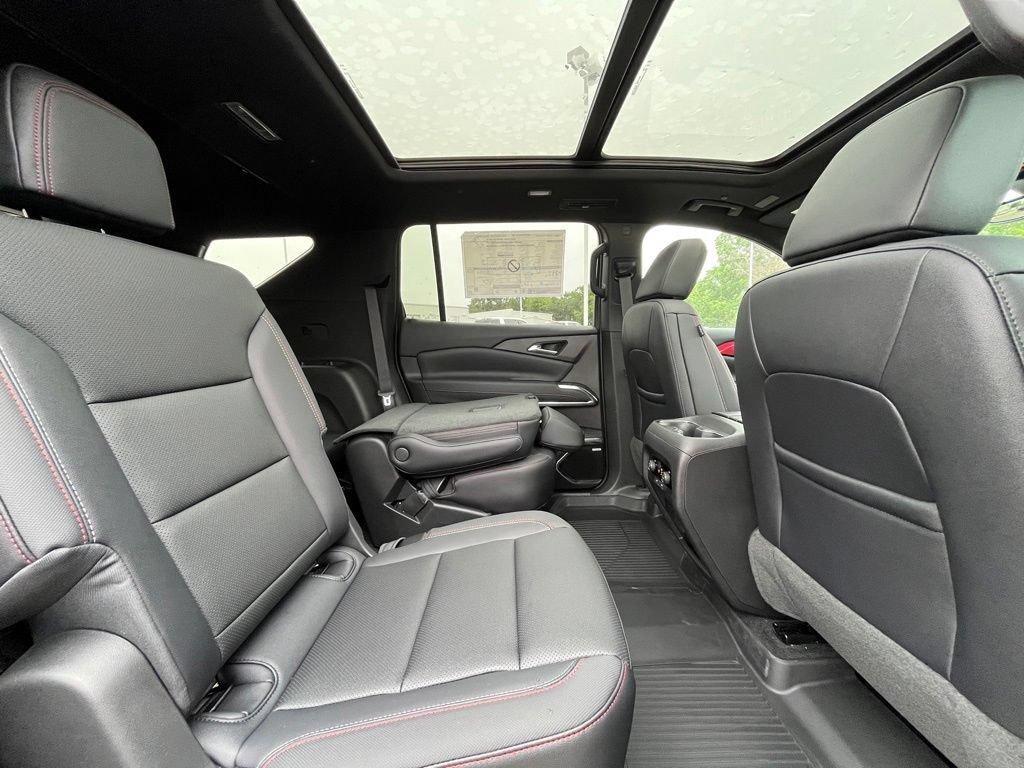 New 2026 Chevrolet Traverse Z71 w/ Enhanced Driving Package AWD/4WD image 21